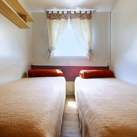 Premium Mobile Homes In Camping Park Umag 4* Brtonigla