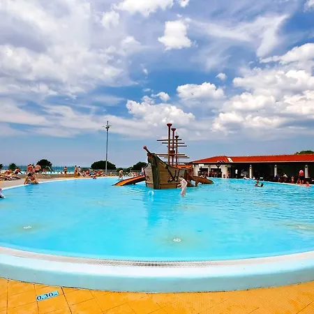 Premium Mobile Homes In Camping Park Umag Feriepark